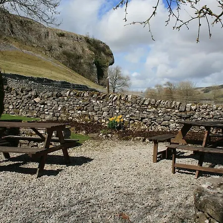 Hotel Tennant Arms 3*
