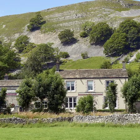 Tennant Arms 3* Kilnsey