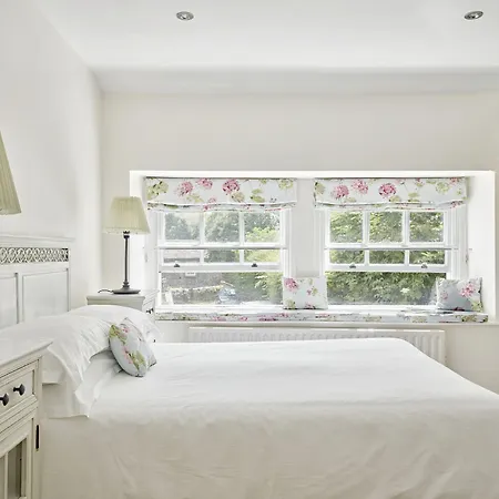 Tennant Arms 3*