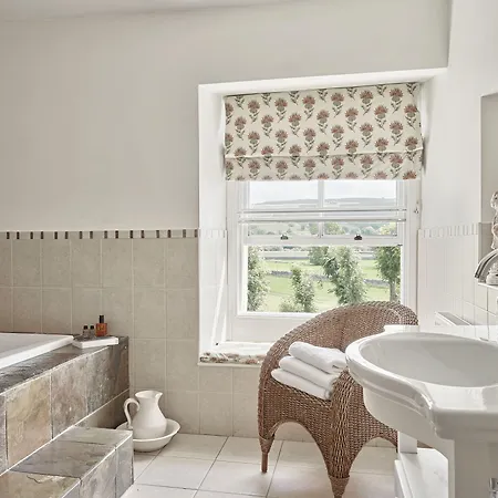 Hotel Tennant Arms 3*
