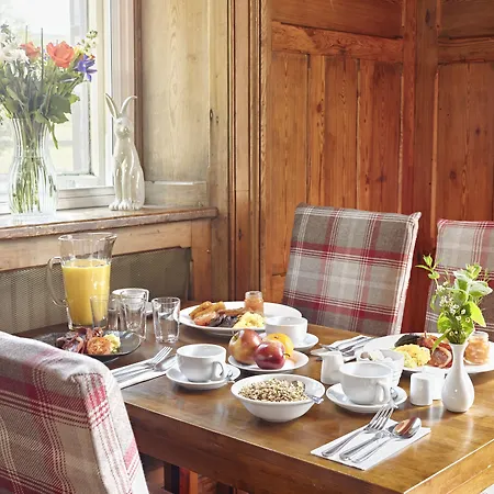 מלון Tennant Arms