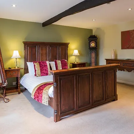 Tennant Arms 3* Kilnsey