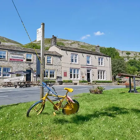 Tennant Arms מלון