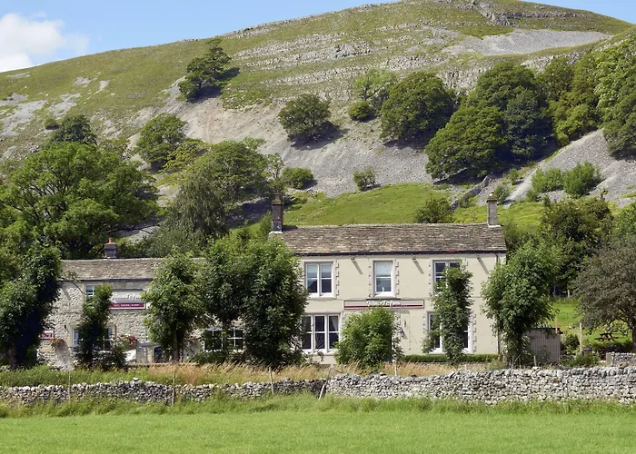 Tennant Arms 3* Kilnsey