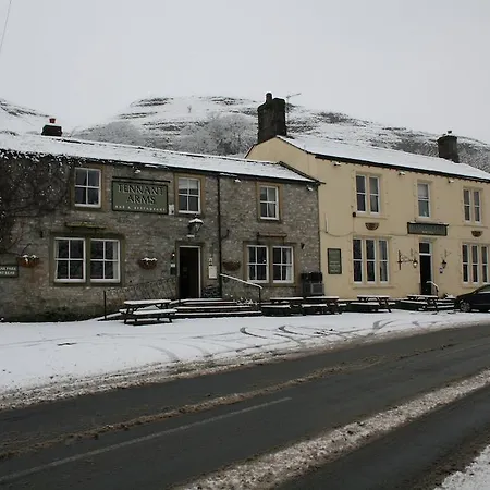 Tennant Arms Otel