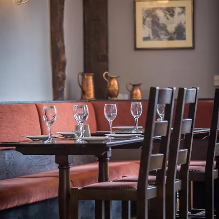 Tennant Arms Otel Kilnsey