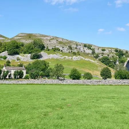 Tennant Arms 3* Kilnsey